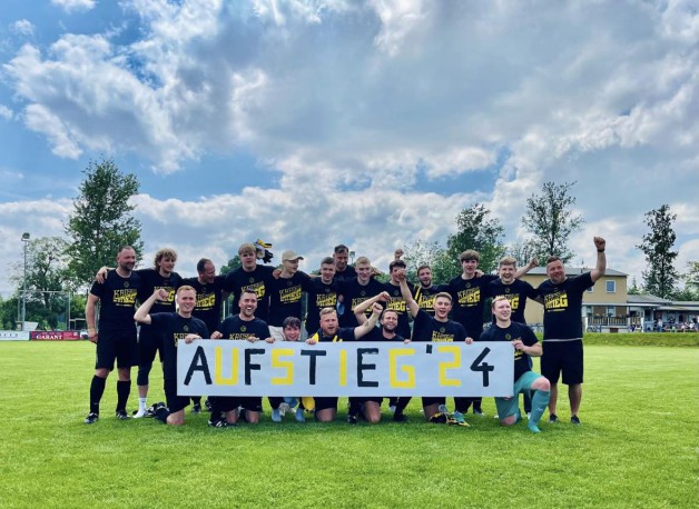 Aufstieg und ein großartiger Mensch verlässt die Dennheritzer Fußballbühne