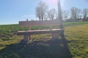 10 neue Sitzbänke für Dennheritz – Der Frühling kann kommen!