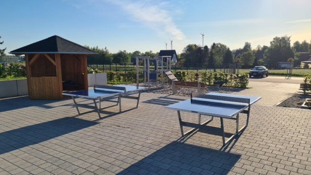 Neue Tischtennisplatten auf dem Festplatz!