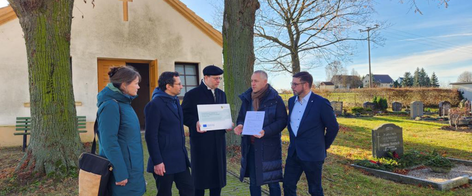 #f3a47d503d311ab3f7ea9696ba17417b1