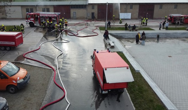 Dichter Rauch am Festplatz – Feuerwehrübung in Dennheritz