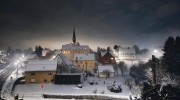 Winterstimmung in der Schulgasse Dannheritz an der Kirche 