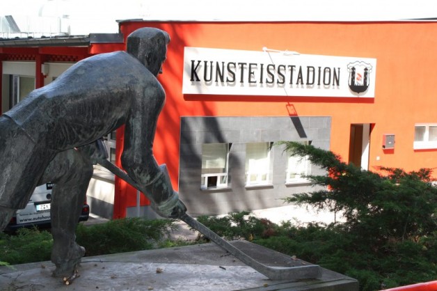 Öffentliches Eislaufen im März 2017 – Kunsteisstadion in Crimmitschau