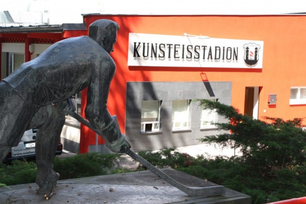 Öffentliches Eislaufen im Kunsteisstadion Crimmitschau Januar 2019