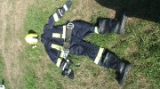 Aus was besteht eine Feuerwehruniform?