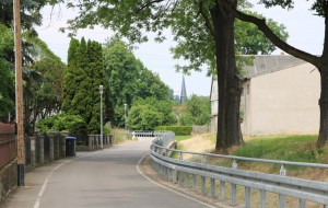 Innere Dorfstraße in Niederschindmaas