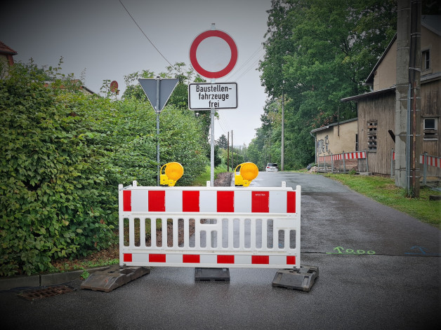 Wichtige Verkehrsinformation: Einschränkungen in der Glauchauer Straße auf der Bahnbrücke und im Schlunziger Weg